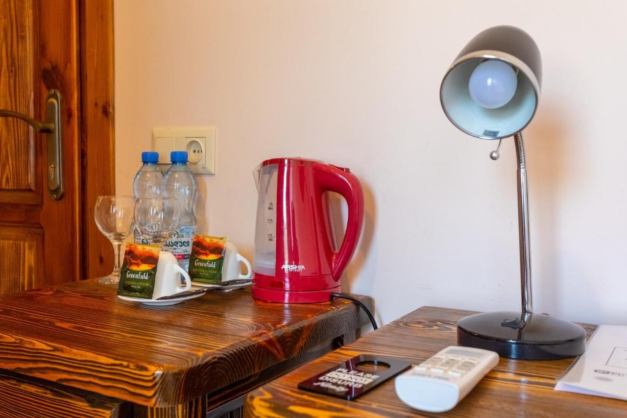 Hotel Phasis クタイシ エクステリア 写真